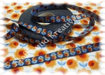 Blossom dark, trim blue