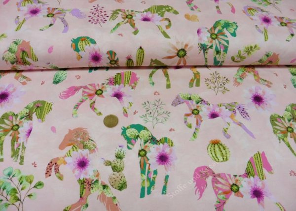 Flower Mustang Jersey in rosé mit Pferden, Blumen und Kakteen, ein Kinderstoff von Hilco