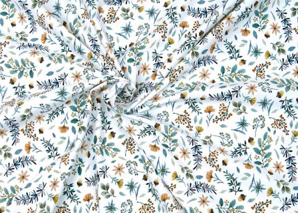 Lutin Liberty ecru, grün Baumwoll-Jersey mit kleinen Blumen und Blättern von Hilco